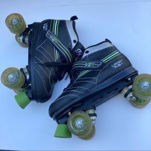 Roller derby, skates